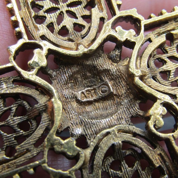 Vintage Arthur Pepper Cross Necklace Gothic Ornate Gold Tone Art 1960s - Picture 5 of 6